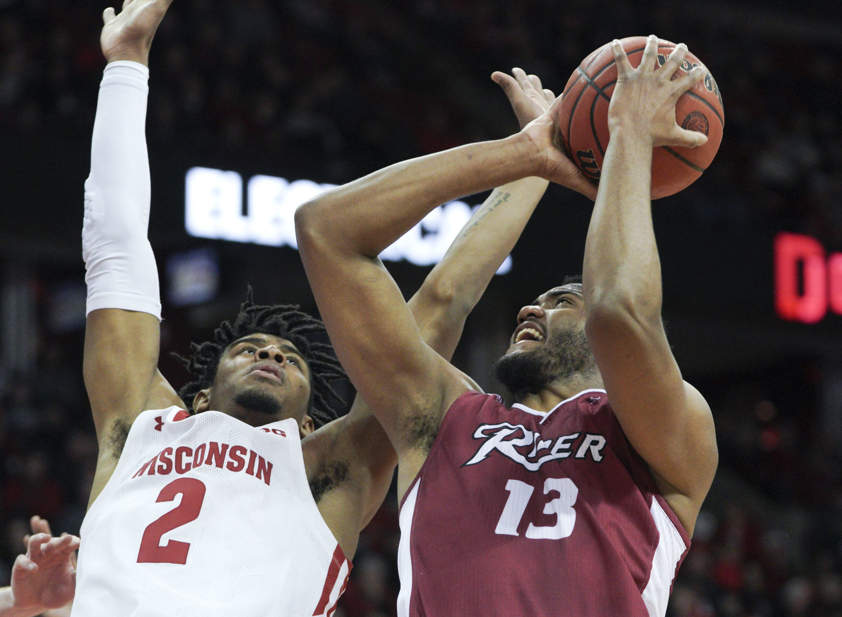 Badgers 65, Broncs 37